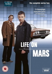 火星生活第二季海报
