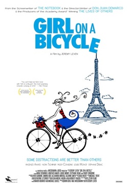 骑自行车的女人海报